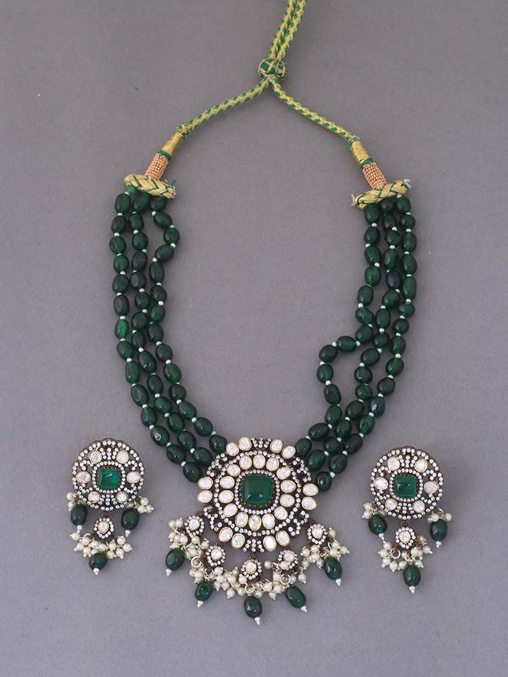 Emerald Poppy Jewellery Set