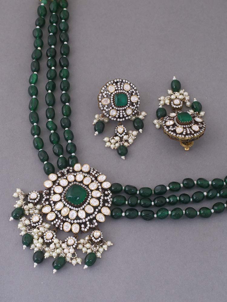 Emerald Poppy Jewellery Set