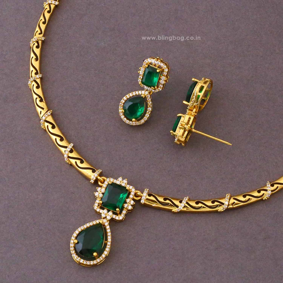 Emerald Pranika Antique Jewellery Set- New Arrival