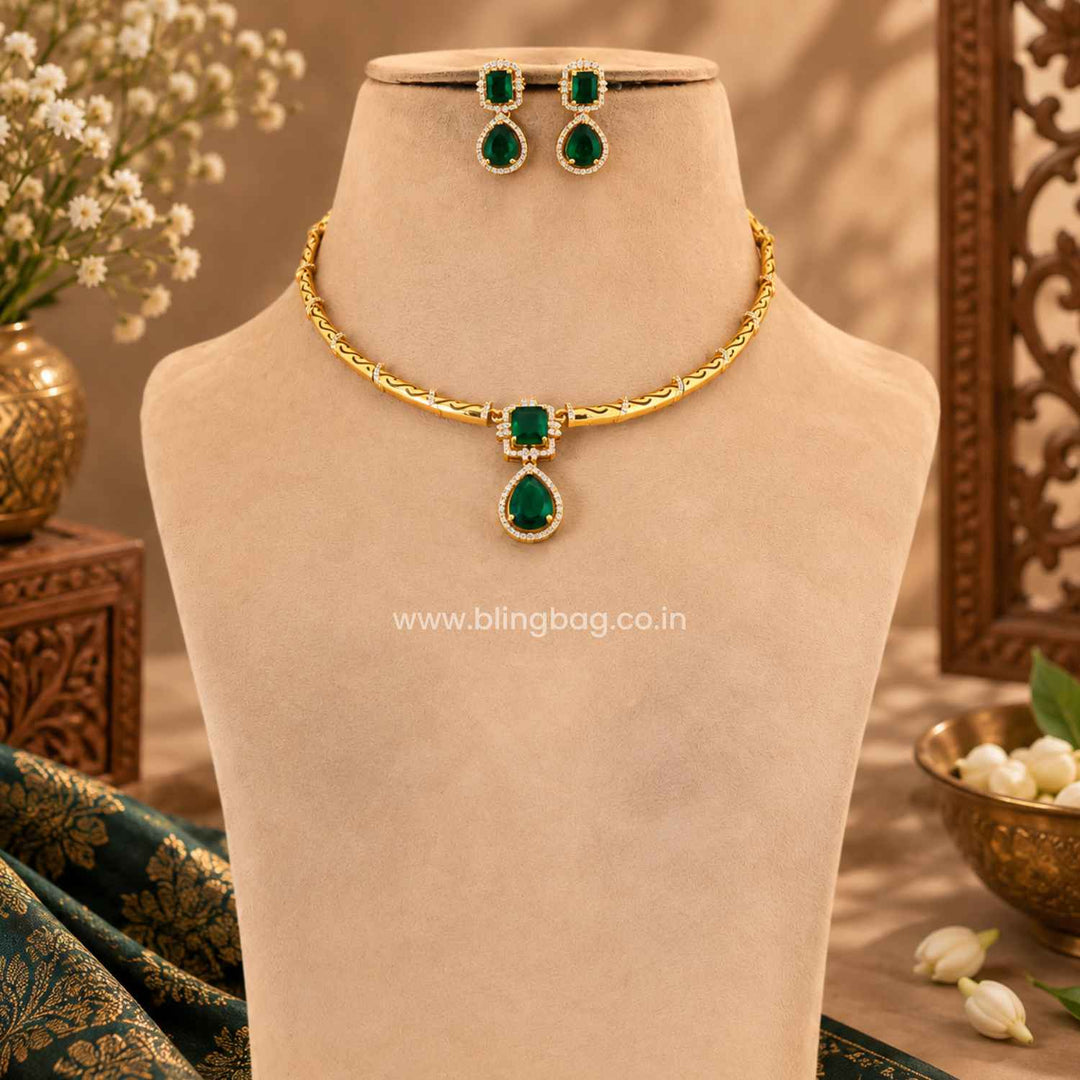 Emerald Pranika Antique Jewellery Set- New Arrival
