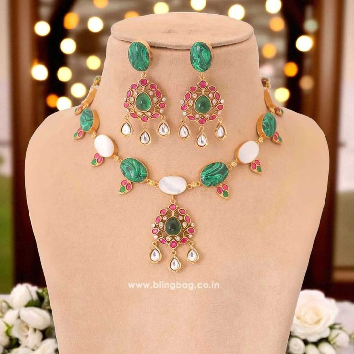 Emerald Pranitha Kundan Jewellery Set