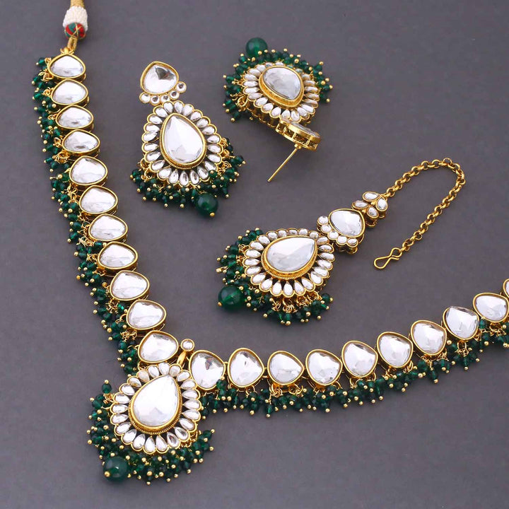 Emerald Qanita Kundan Jewellery Set