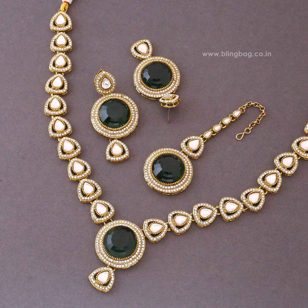 Emerald Raahi Kundan Jewellery Set
