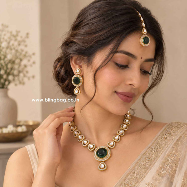 Emerald Raahi Kundan Jewellery Set