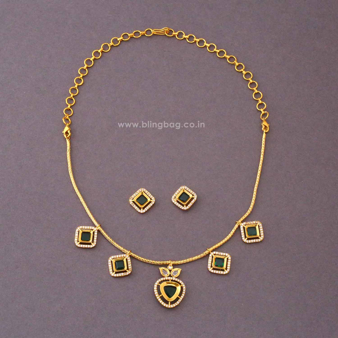 Emerald Radhira Antique Jewellery Set- New Arrival