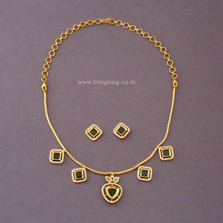 Emerald Radhira Antique Jewellery Set- New Arrival
