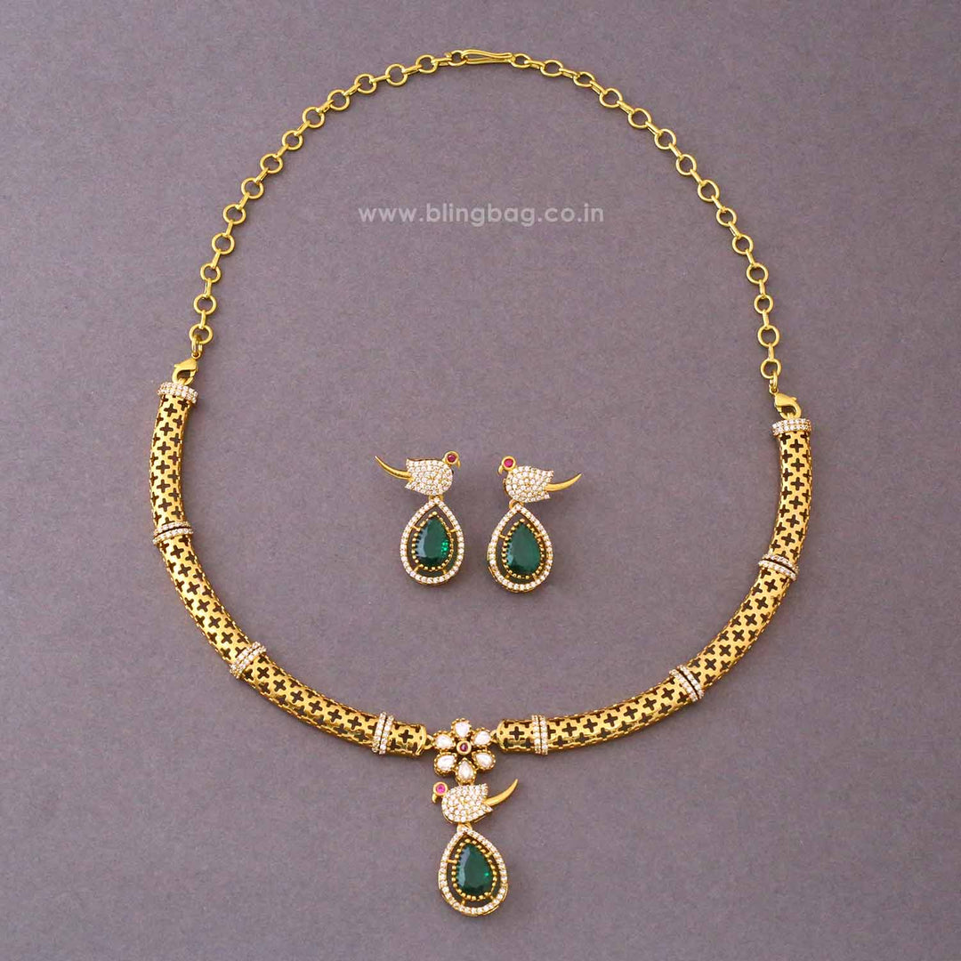 Emerald Rajara Antique Jewellery Set- New Arrival