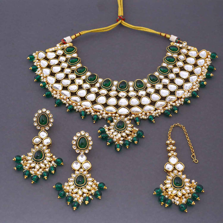Emerald Rauhana Kundan Jewellery Set