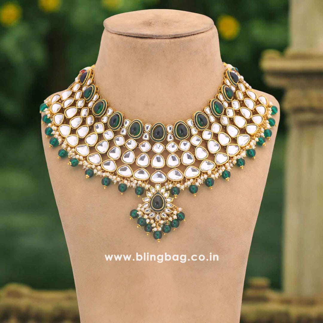 Emerald Rauhana Kundan Jewellery Set