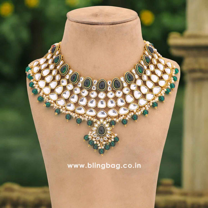 Emerald Rauhana Kundan Jewellery Set