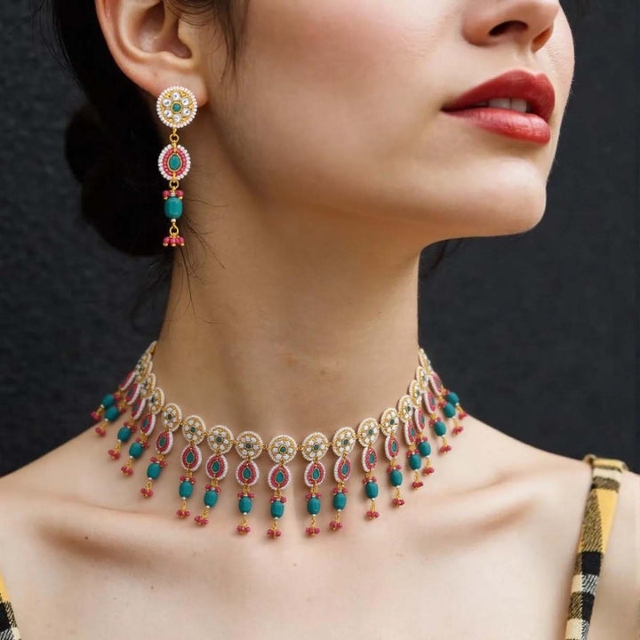 Emerald Ridhya Kundan Jewellery Set