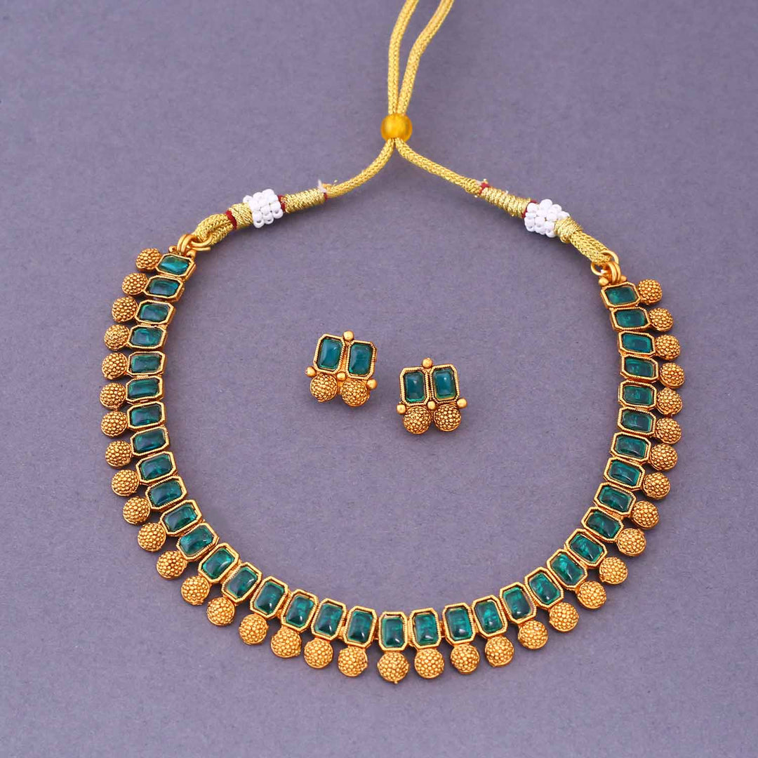 Emerald Rishani Antique Jewellery Set - New Arrival