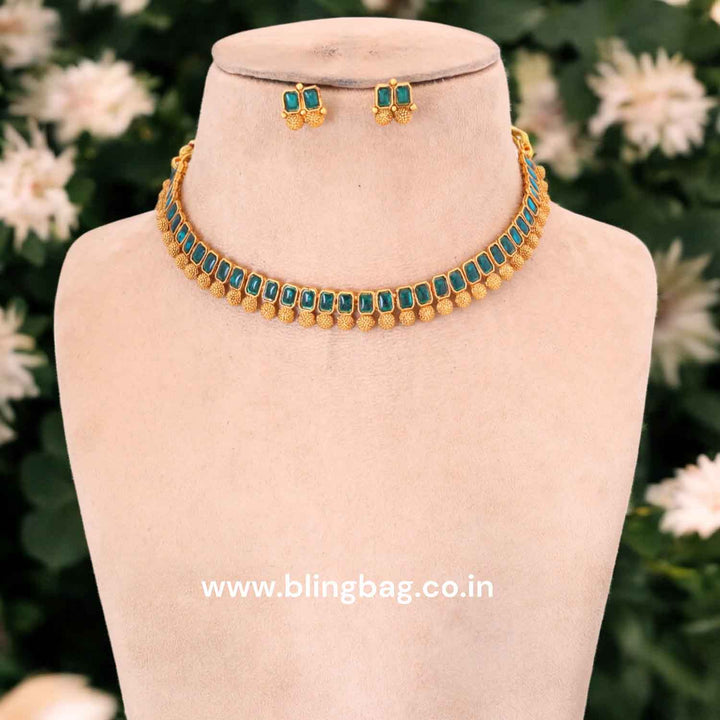 Emerald Rishani Antique Jewellery Set - New Arrival