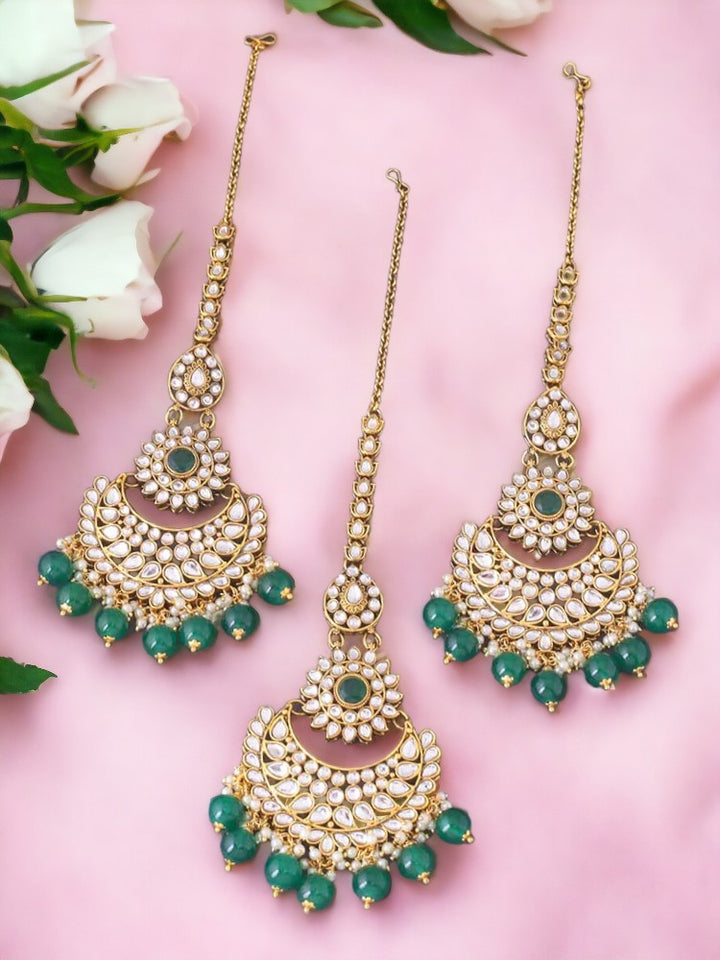 Emerald Roshni Maang Tikka Set