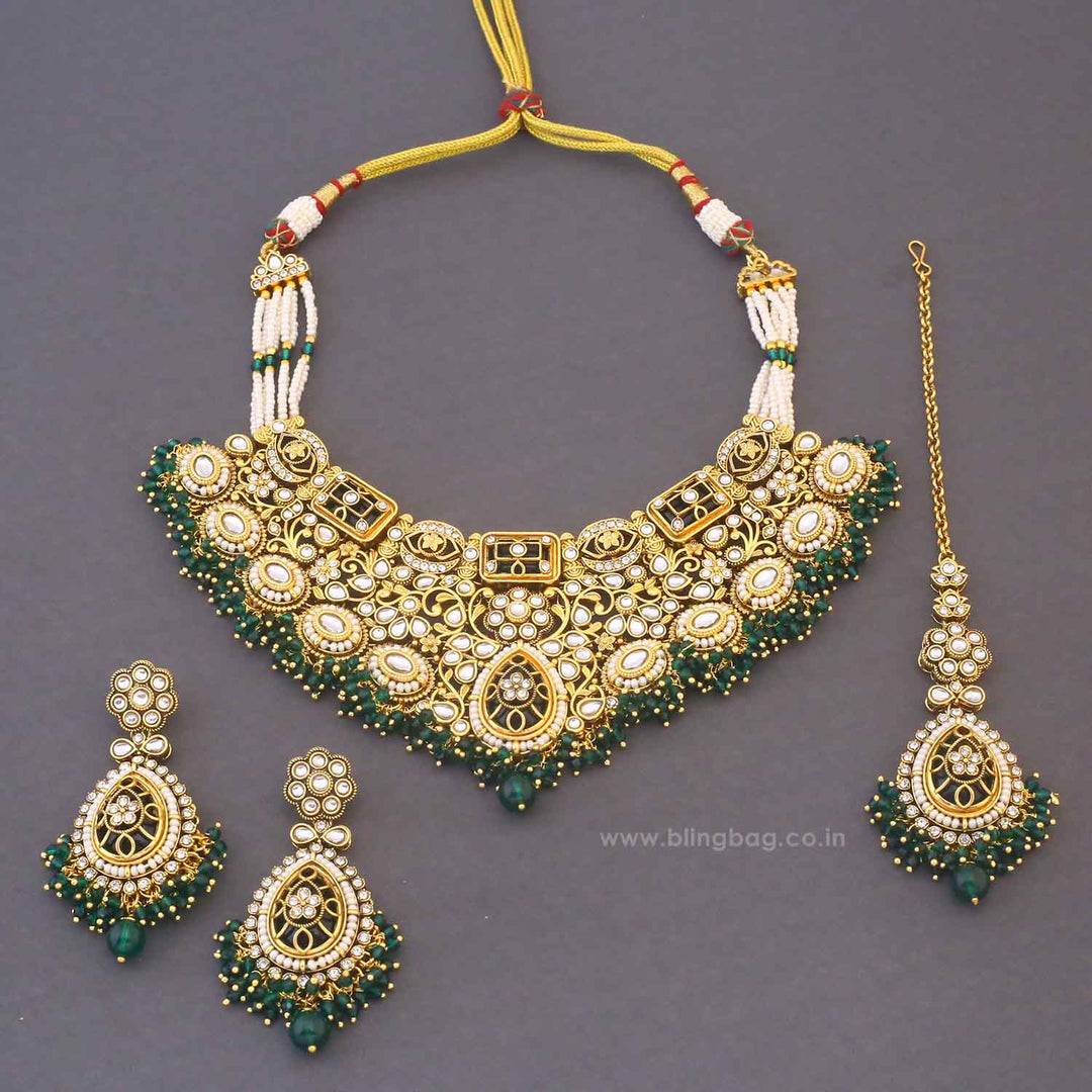 Emerald Roshnika Kundan Jewellery Set