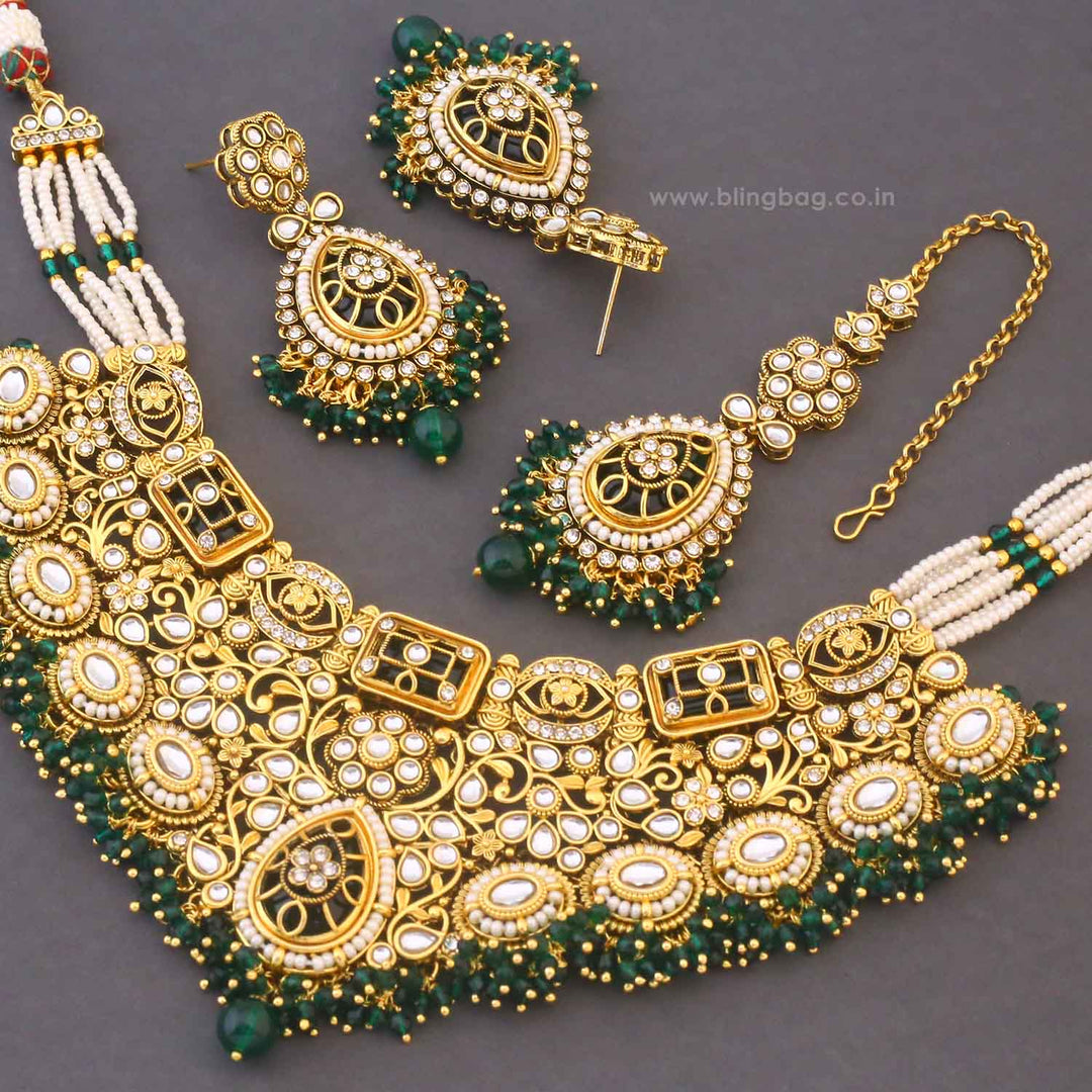 Emerald Roshnika Kundan Jewellery Set