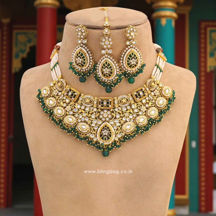 Emerald Roshnika Kundan Jewellery Set