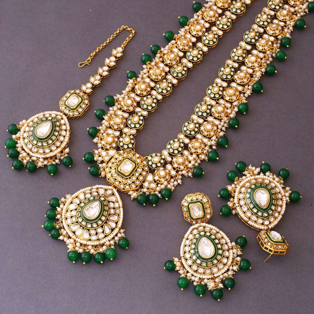Emerald Ruchika Kundan Jewellery Set