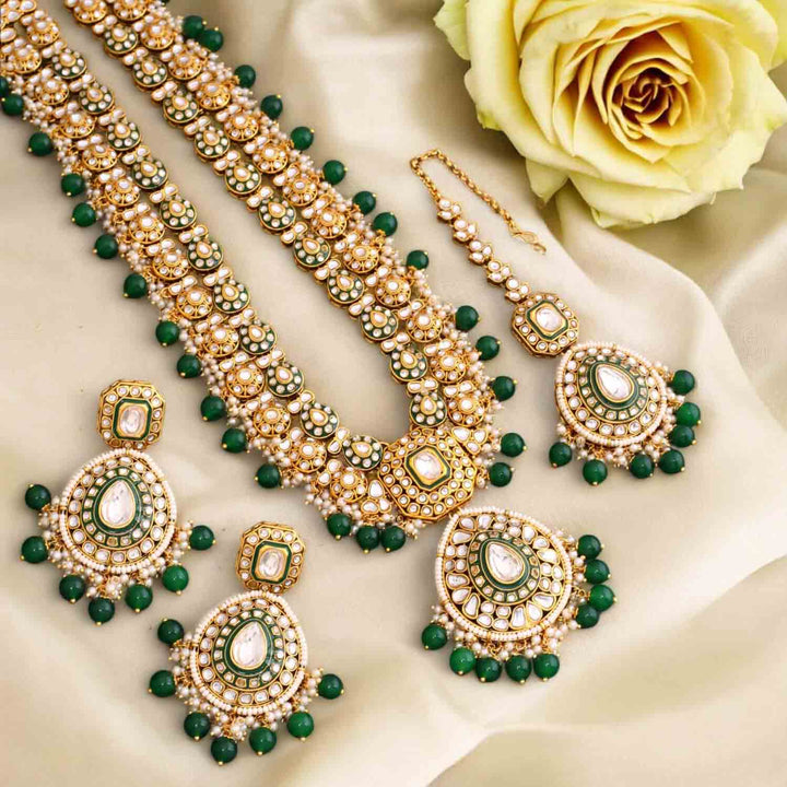 Emerald Ruchika Kundan Jewellery Set