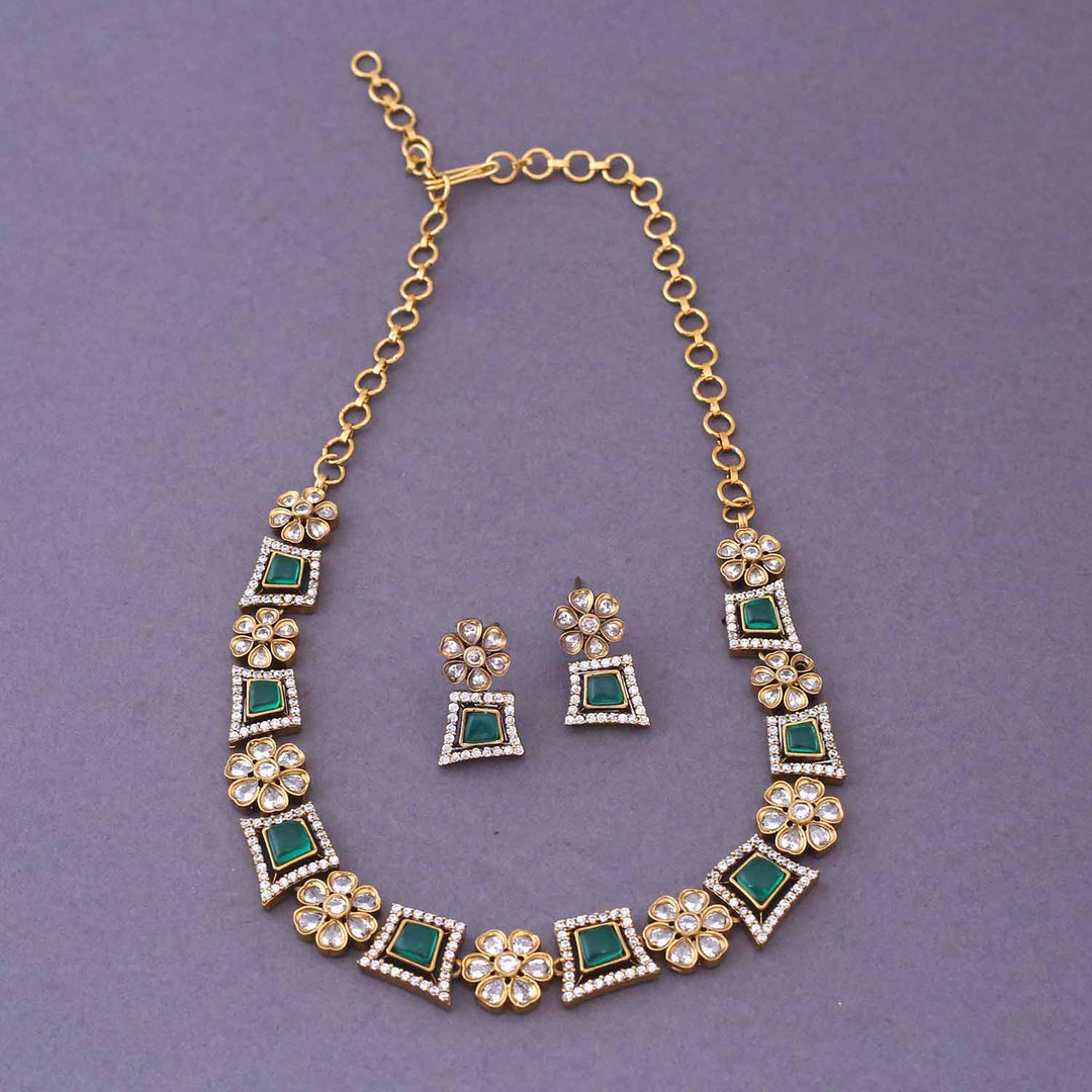 Emerald Ruthya Victorian Jewellery Set- New Arrival