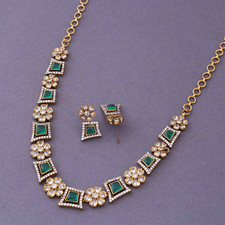 Emerald Ruthya Victorian Jewellery Set- New Arrival