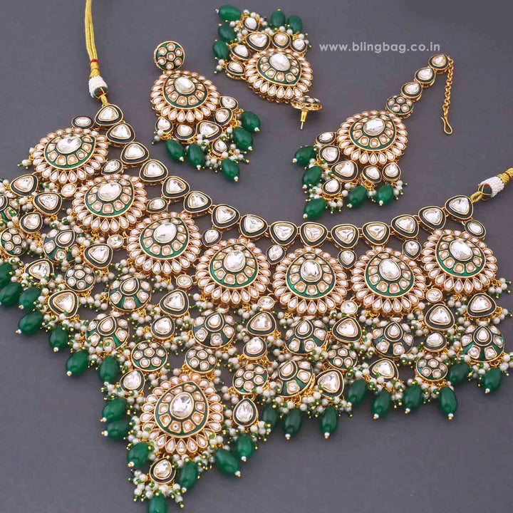 Emerald Saadhvi Kundan Jewellery Set