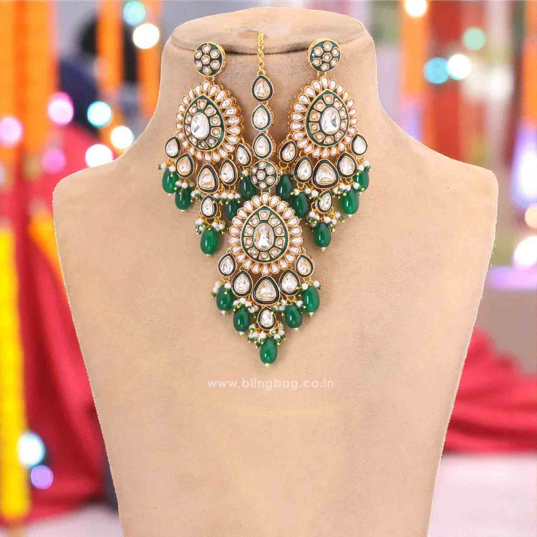 Emerald Saadhvi Kundan Jewellery Set