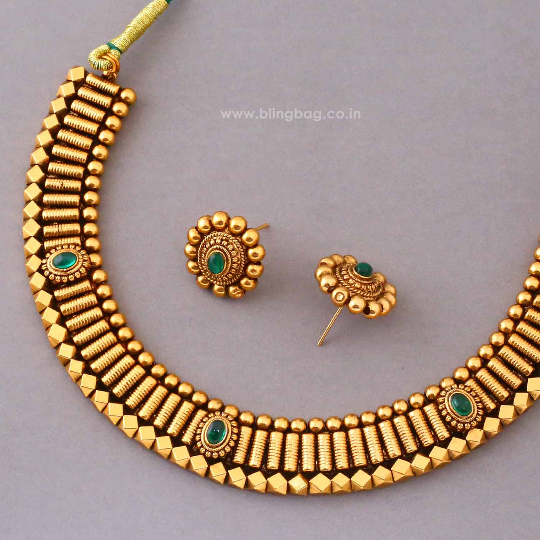 Emerald Saaj Antique Jewellery Set- New Arrival