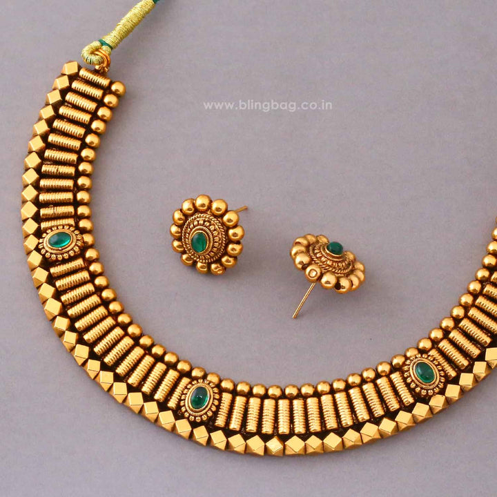 Emerald Saaj Antique Jewellery Set- New Arrival