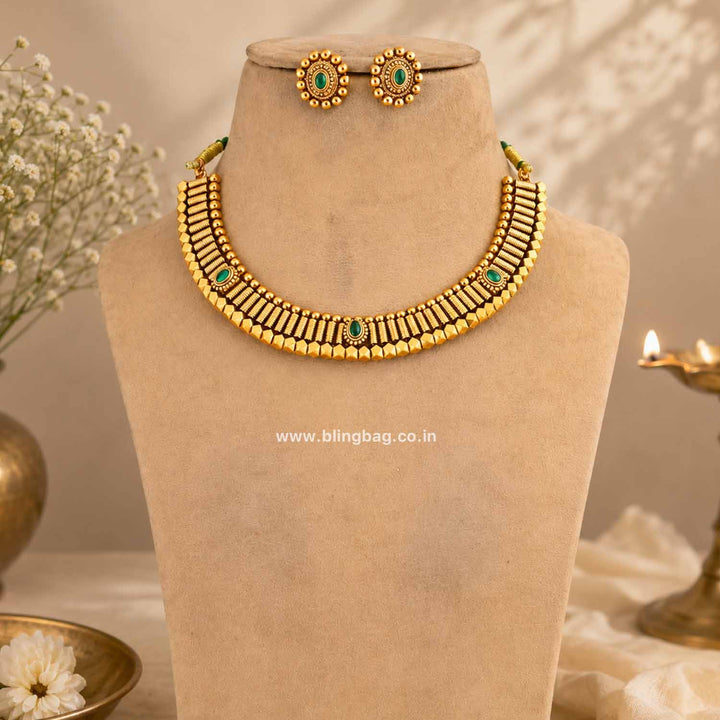 Emerald Saaj Antique Jewellery Set- New Arrival