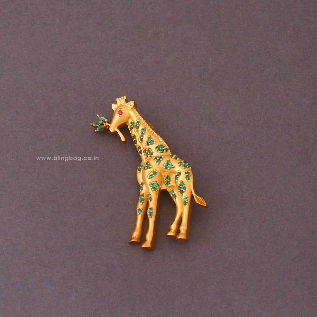 Golden Safari Giraffe Brooch