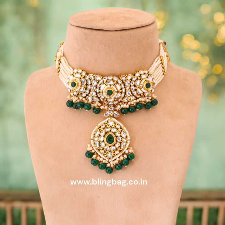 Emerald Saloni Kundan Jewellery Set