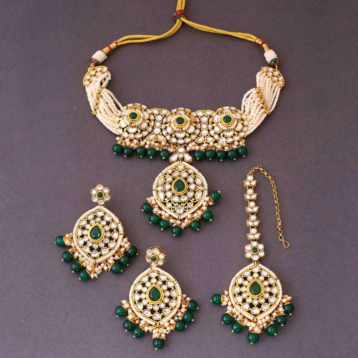 Emerald Saloni Kundan Jewellery Set