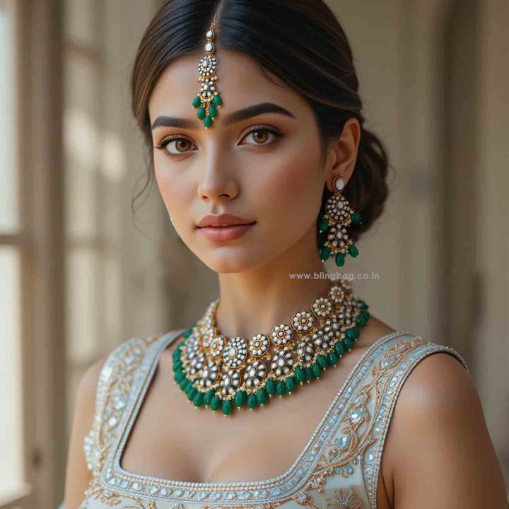 Emerald Samridhi Kundan Jewellery Set