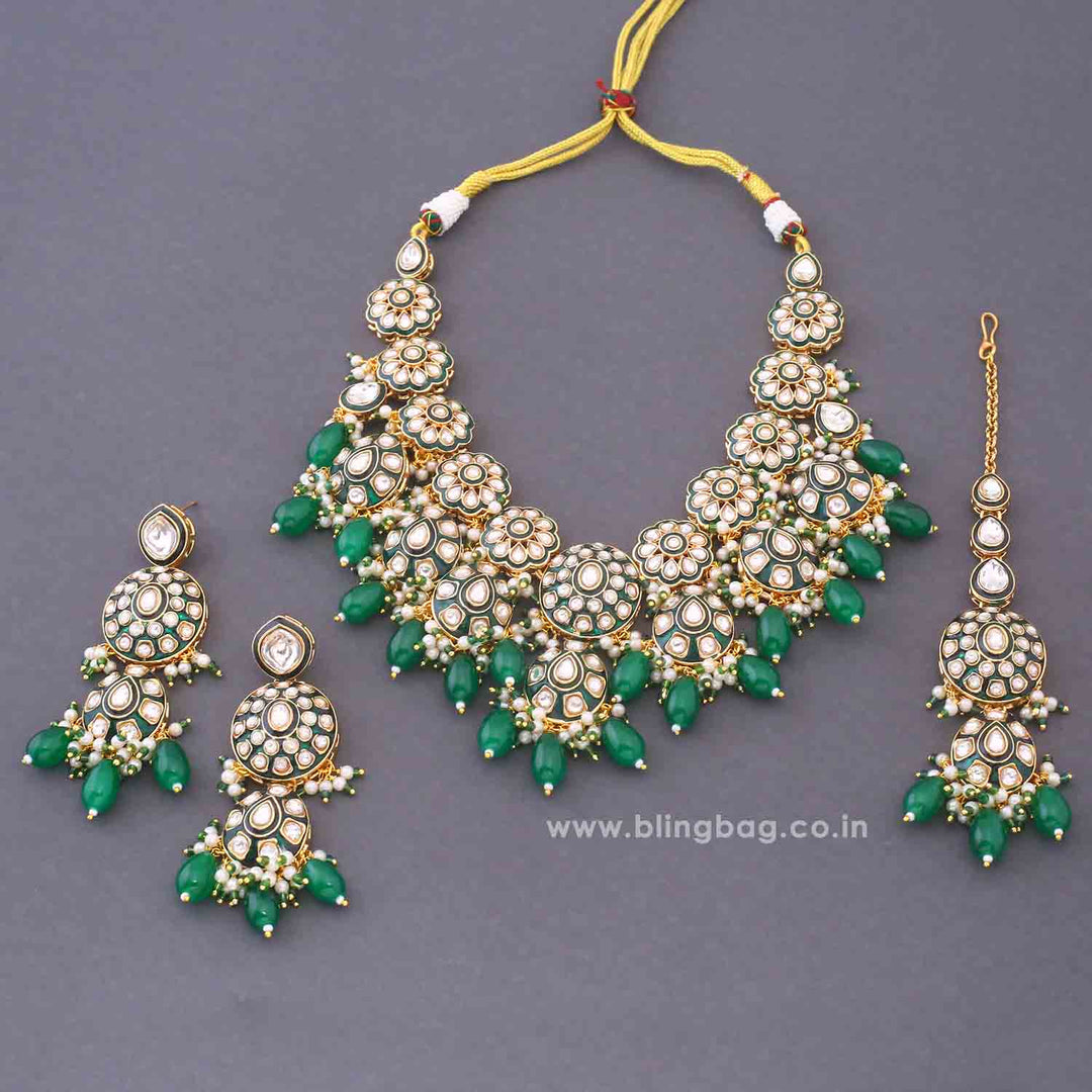 Emerald Samridhi Kundan Jewellery Set