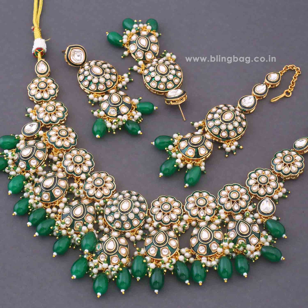 Emerald Samridhi Kundan Jewellery Set