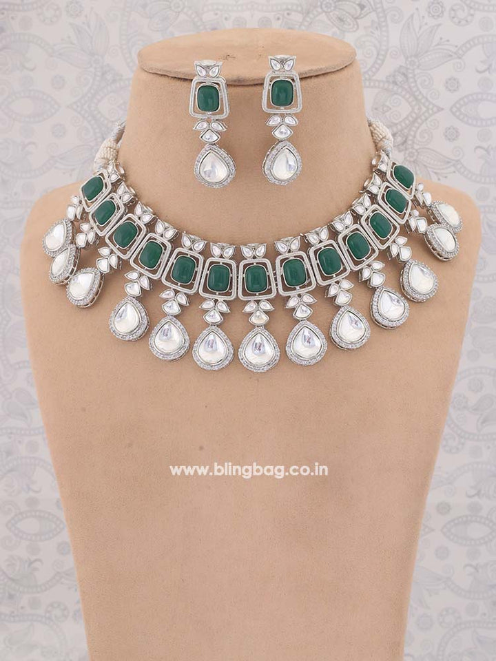 Emerald Samrina Jewellery Set