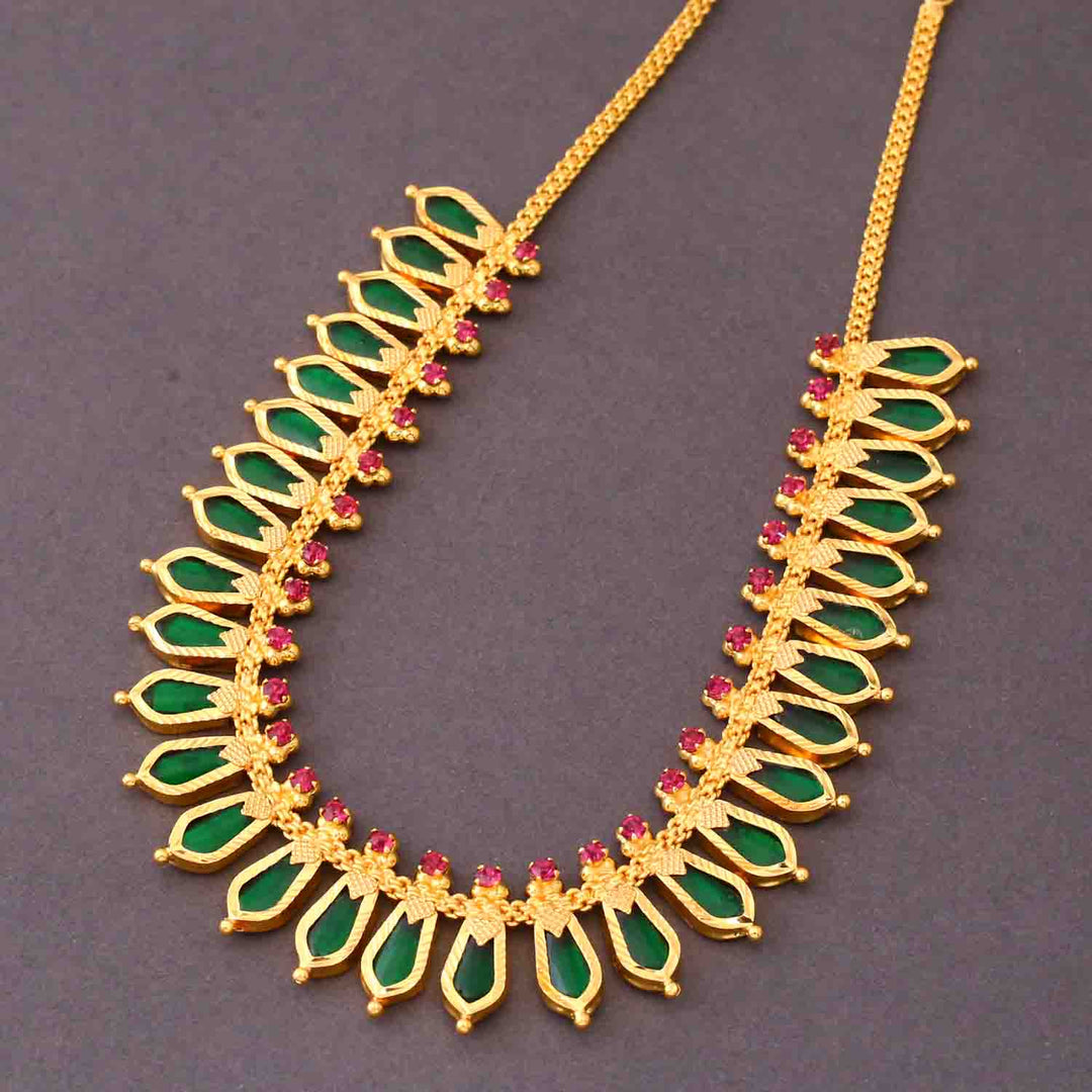 Emerald Sanjukta Antique Necklace - New Arrival