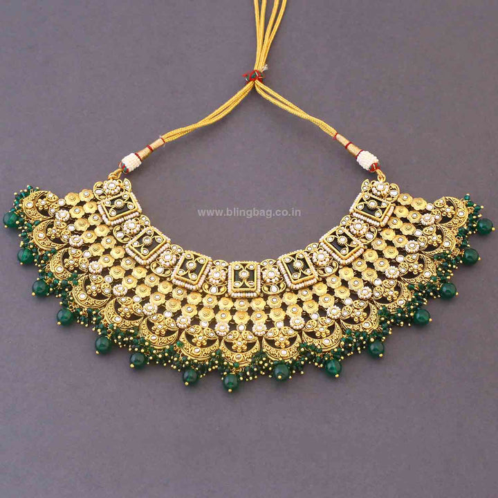 Emerald Sannidhi Kundan Bridal Jewellery Set