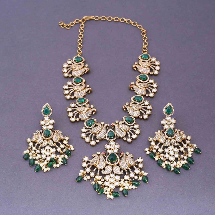 Emerald Sara Victorian Jewellery Set - New Arrival