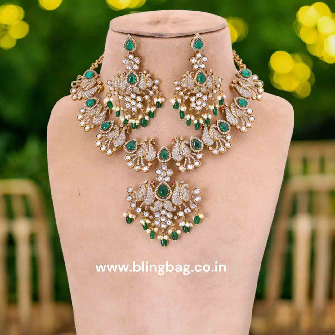 Emerald Sara Victorian Jewellery Set - New Arrival