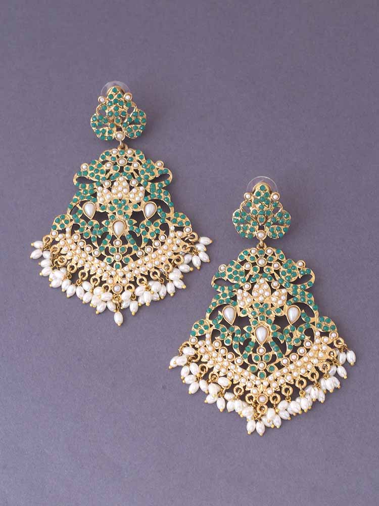 Emerald Sarika Chaandbalis