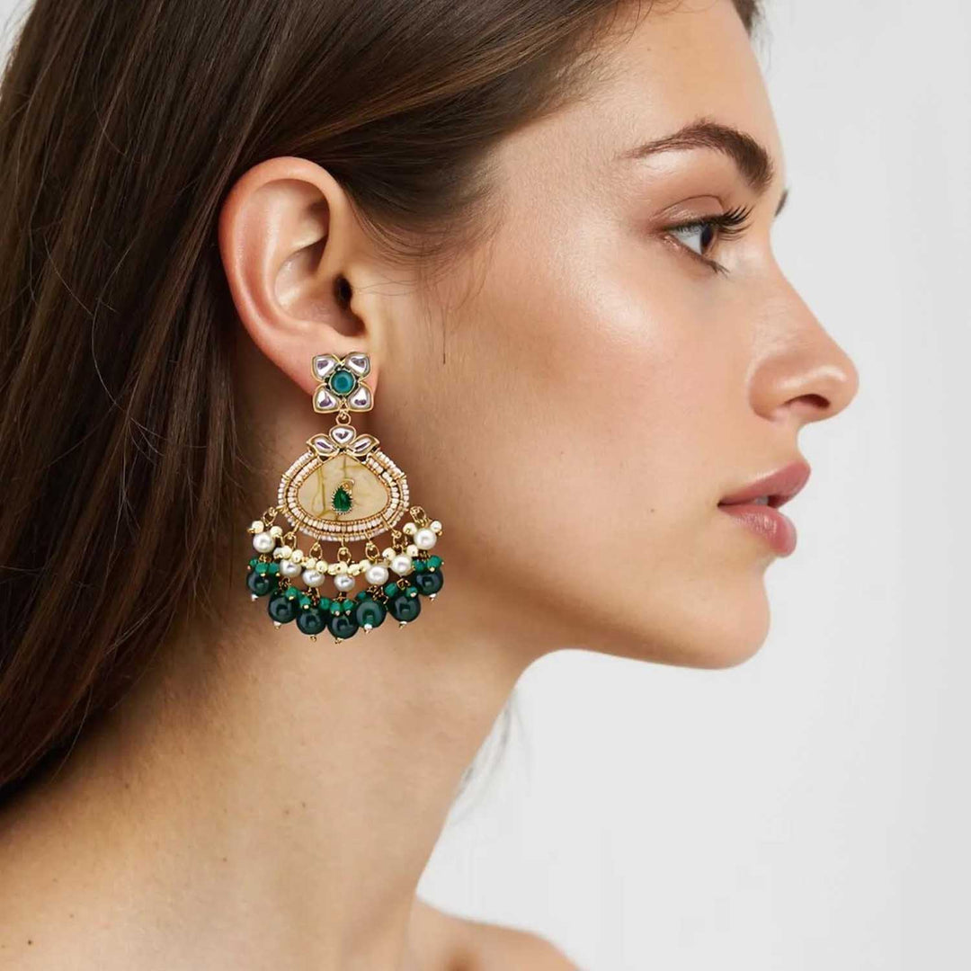 Emerald Sarmi Chandbalis