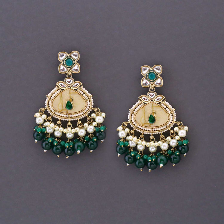 Emerald Sarmi Chandbalis