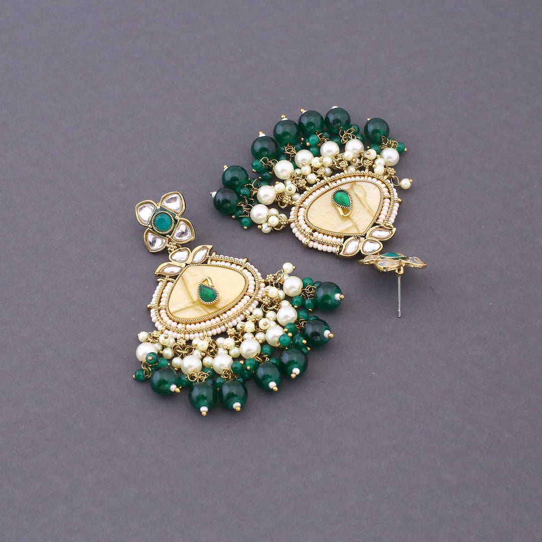 Emerald Sarmi Chandbalis