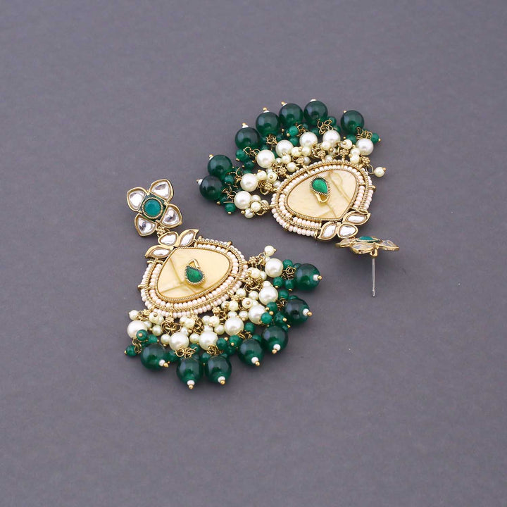 Emerald Sarmi Chandbalis
