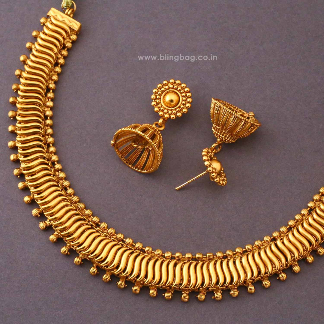 Emerald Satrisha Antique Jewellery Set- New Arrival