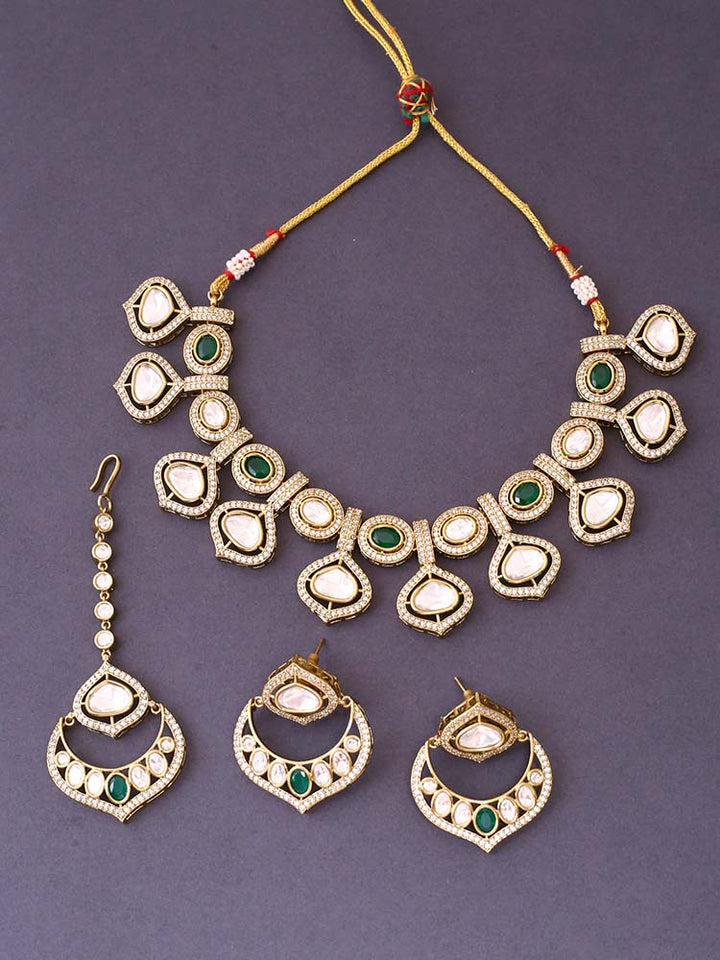 Emerald Scatt Victorian Jewellery Set