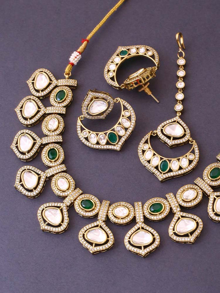 Emerald Scatt Victorian Jewellery Set