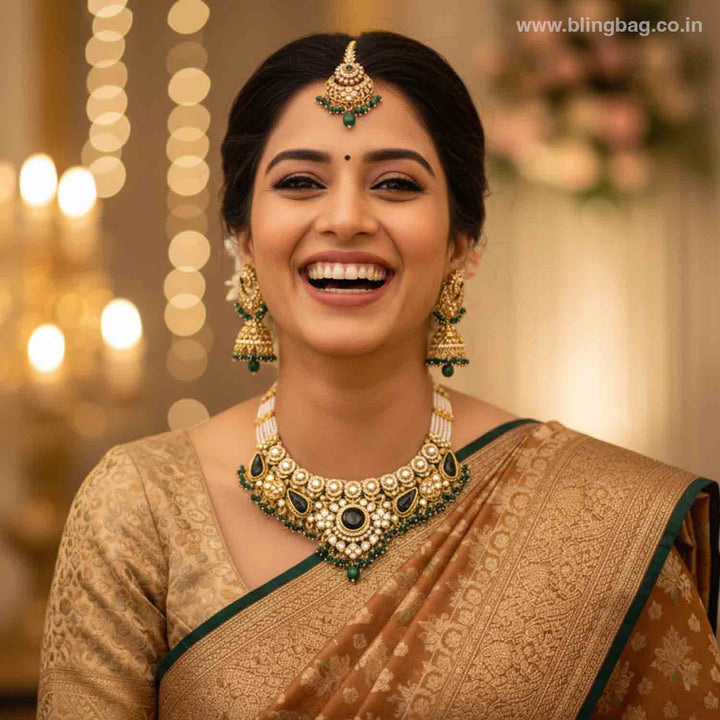 Emerald Selvi Kundan Jewellery Set